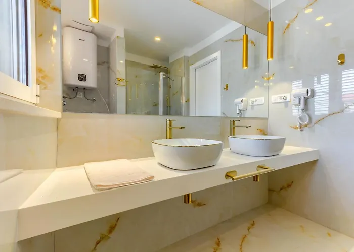 Irini Luxury 住宿加早餐酒店