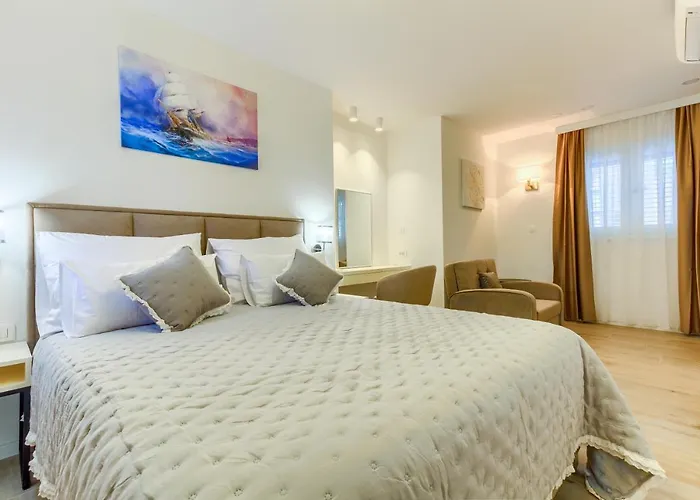 Irini Luxury Frühstückspension 4*