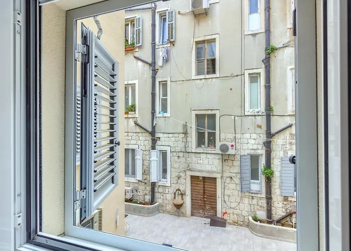 Irini Luxury