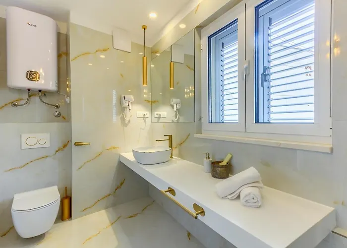 Irini Luxury
