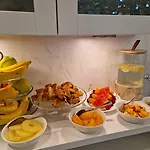 Oda ve Kahvaltı Irini Luxury 4*