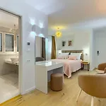 Oda ve Kahvaltı Irini Luxury
