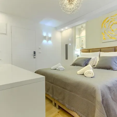 Irini Luxury Отель типа 