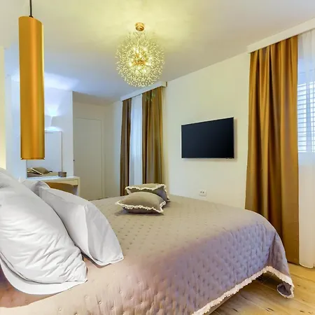 Irini Luxury Alojamento de Acomodação e Pequeno-almoço Split