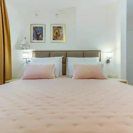 Irini Luxury Split