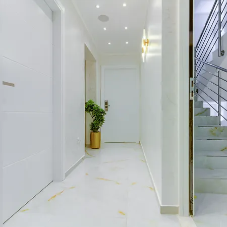 Irini Luxury krevet i doručak
