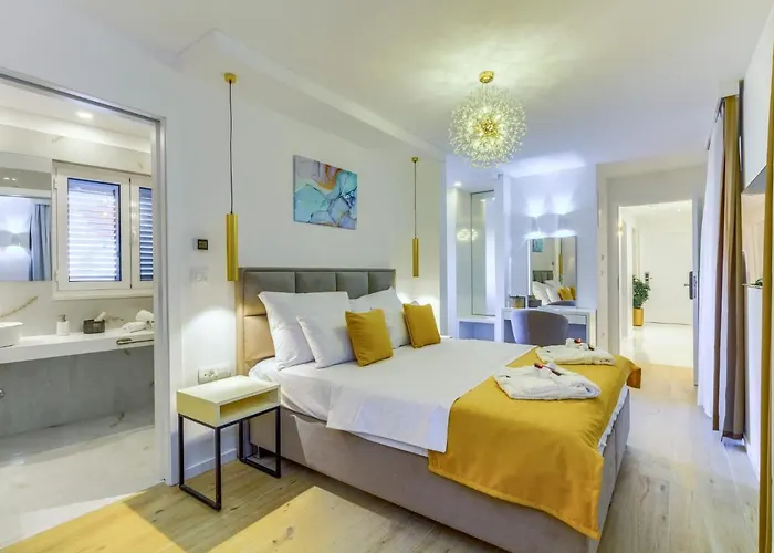 Irini Luxury Отель типа 