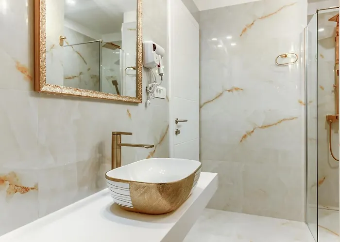 Irini Luxury Отель типа 