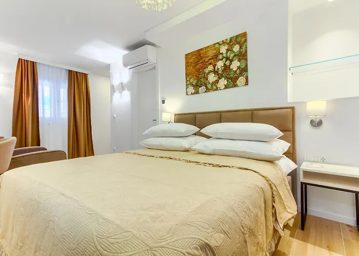Irini Luxury Bed & Breakfast