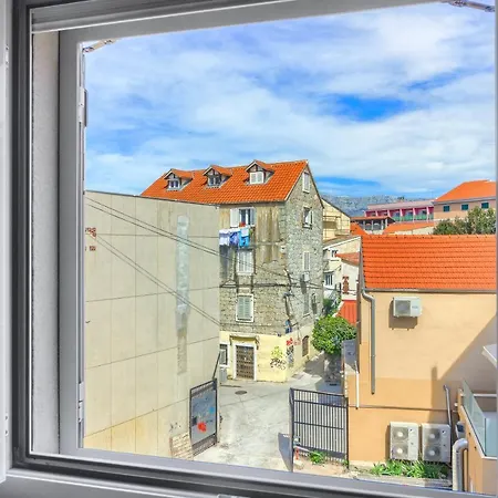 Irini Luxury