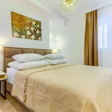 Irini Luxury Split