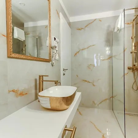 Irini Luxury Split