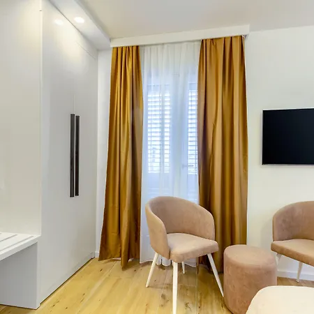 Irini Luxury Frühstückspension 4*