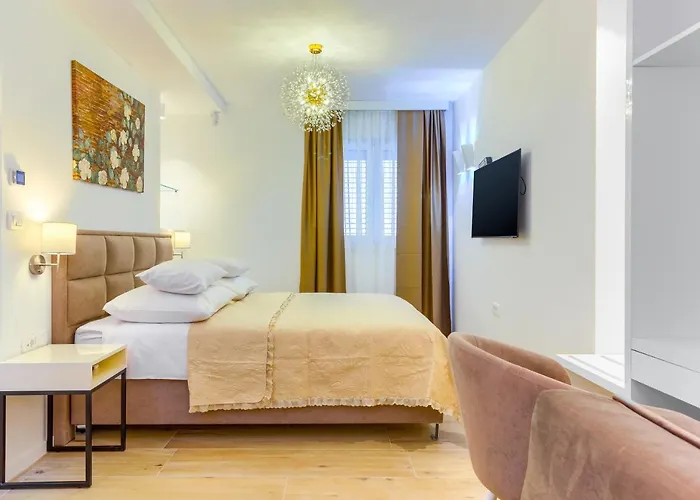 فندق مبيت وإفطار Irini Luxury سبليت