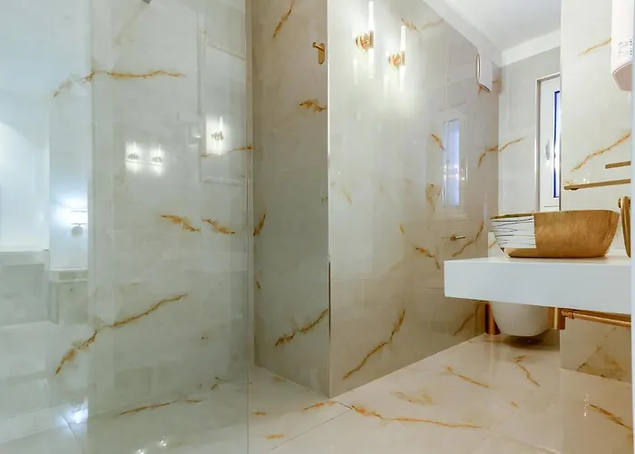 Irini Luxury